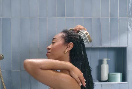 How To Install Delta<sup>&reg;</sup> VersaCurl<sup>&trade;</sup> Detangling Shower Tool