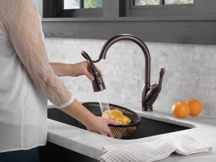 Izak Kitchen Collection Delta Faucet