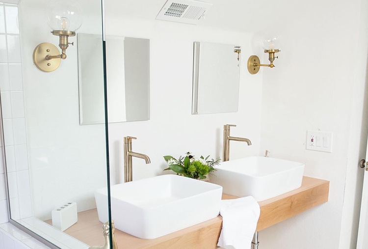Bathroom Lighting Picking The Best, Brushed Gold Bathroom Vanity Light Fixtures