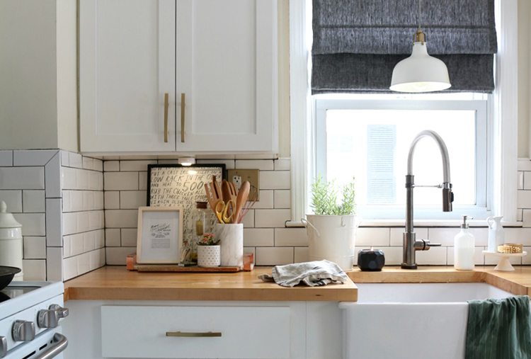 Here's the Easiest Way to Mix Metals in Kitchen | Delta Faucet Blog