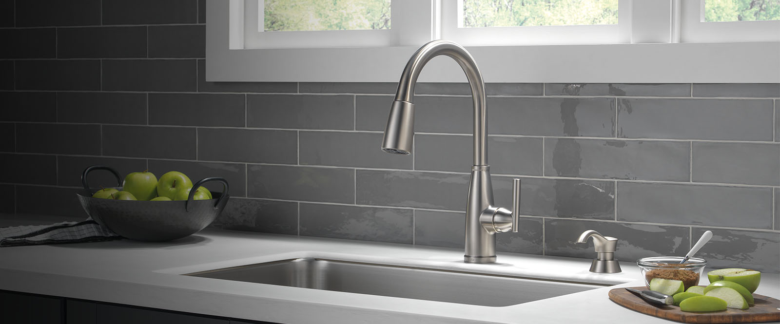 Varos Kitchen Collection Delta Faucet