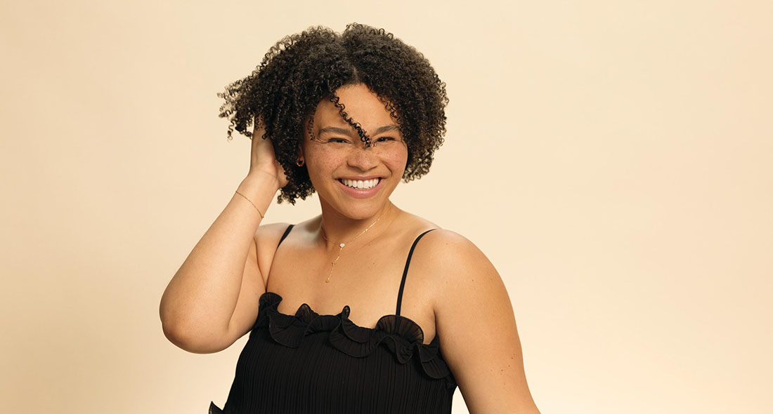 Curly Hair Wash Day Routine | Detangling Tips for Healthy Curls