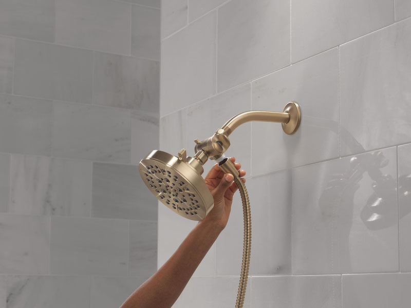 Connect the Hose